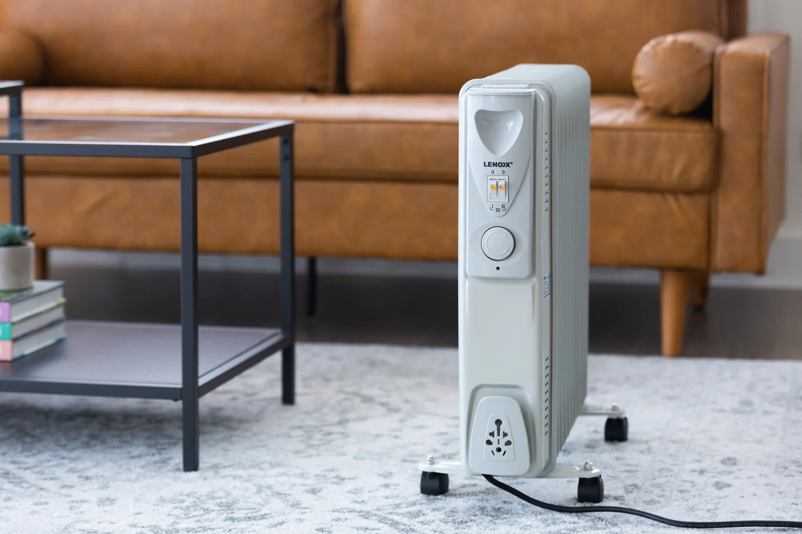 Lenoxx 11-Fin 2400W Wheeled Oil Column Heater 3 Heat Settings - Image 3