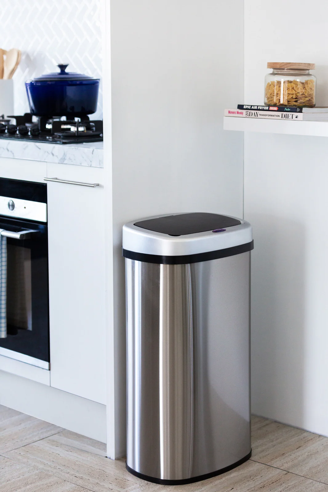 Lenoxx 60L Stainless Steel Motion Sensor Rubbish Bin - Image 6