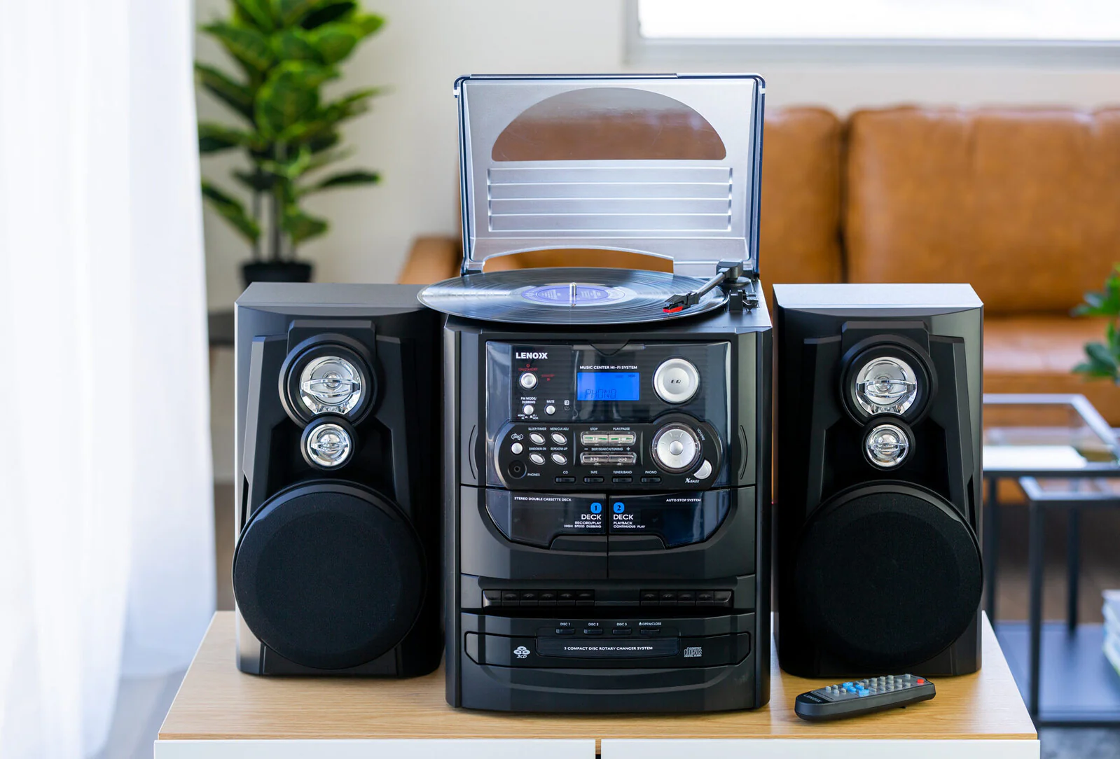 Lenoxx Hi-fi Turntable Vinyl LP/ 3 CD Player/ Dual Cassette Recorder/ AM/ FM - Image 4