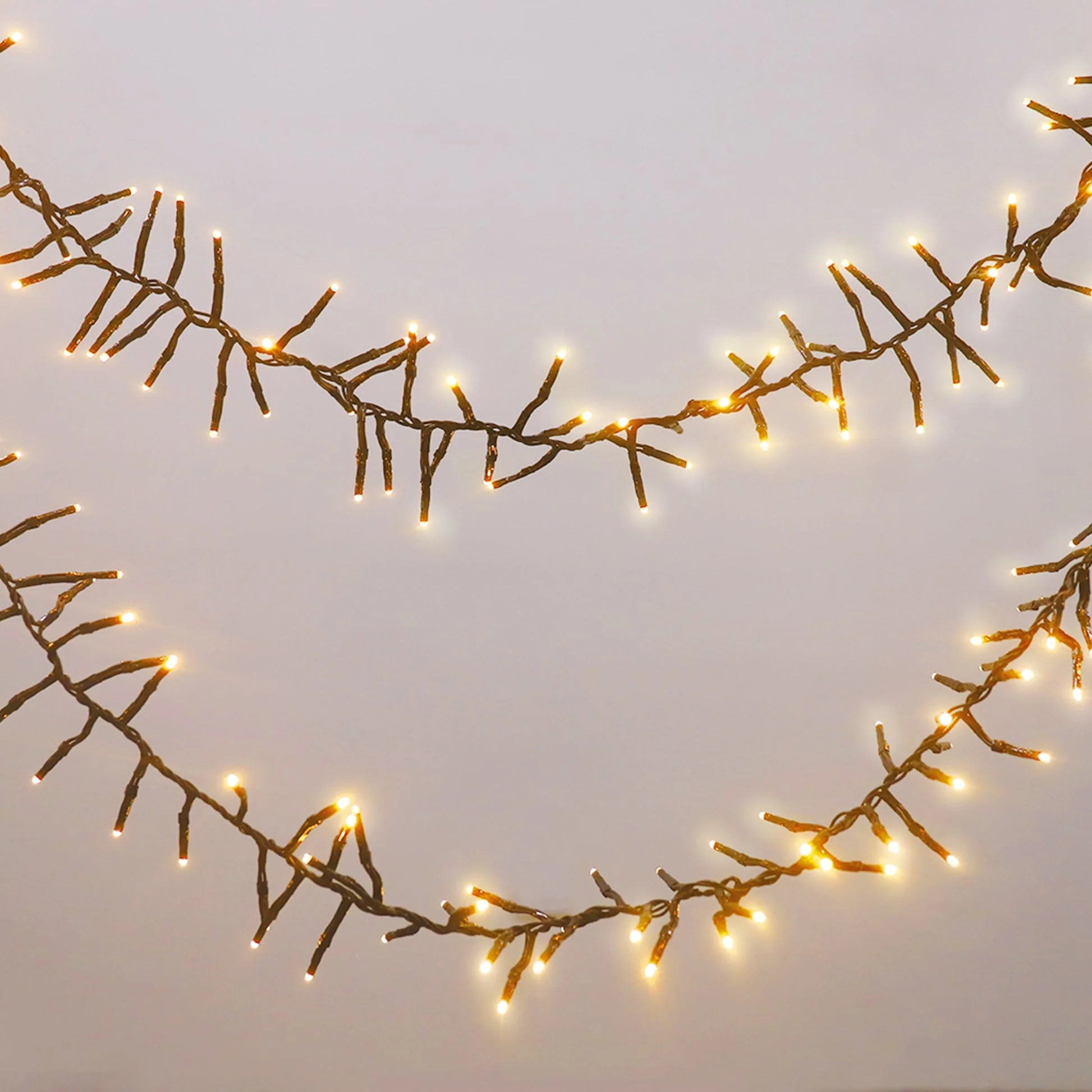 Lexi Lighting 3000 LED Connectable Cluster Christmas Lights Warm White - Image 2