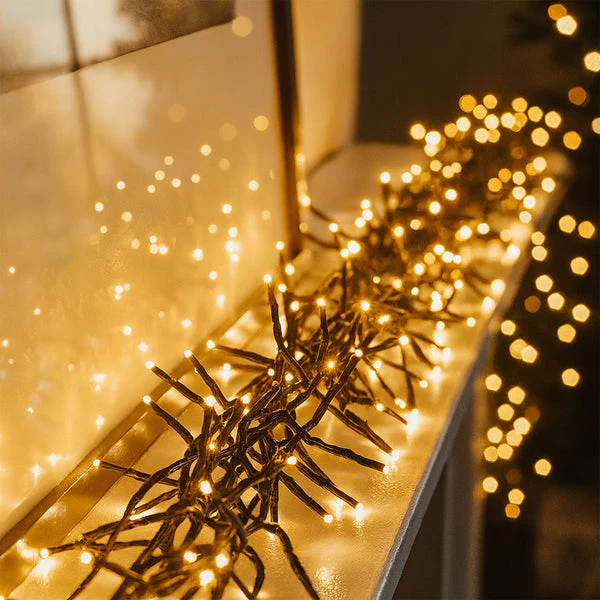 Lexi Lighting 500 LED Connectable Cluster Christmas Lights Warm White - Image 4