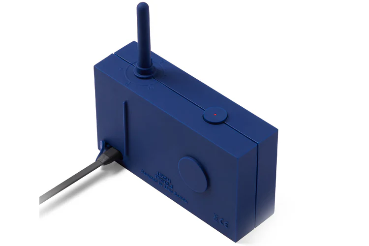 Lexon Thykho 3 FM Radio & Bluetooth Speaker - Dark Blue - Image 2