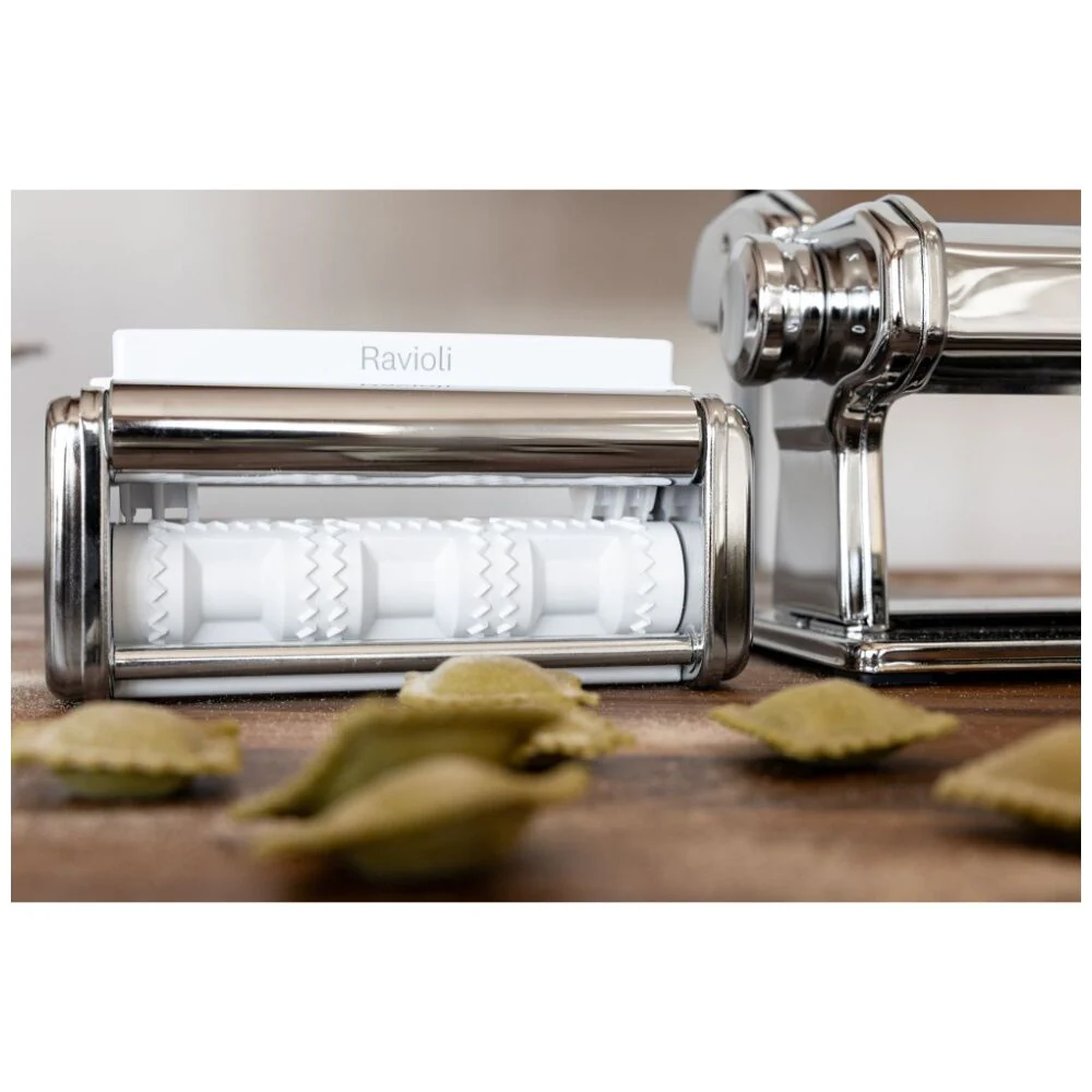 Marcato Atlas Plus Pasta Machine Gift Set with 6 Shape Settings 4pc (Silver) - Image 2