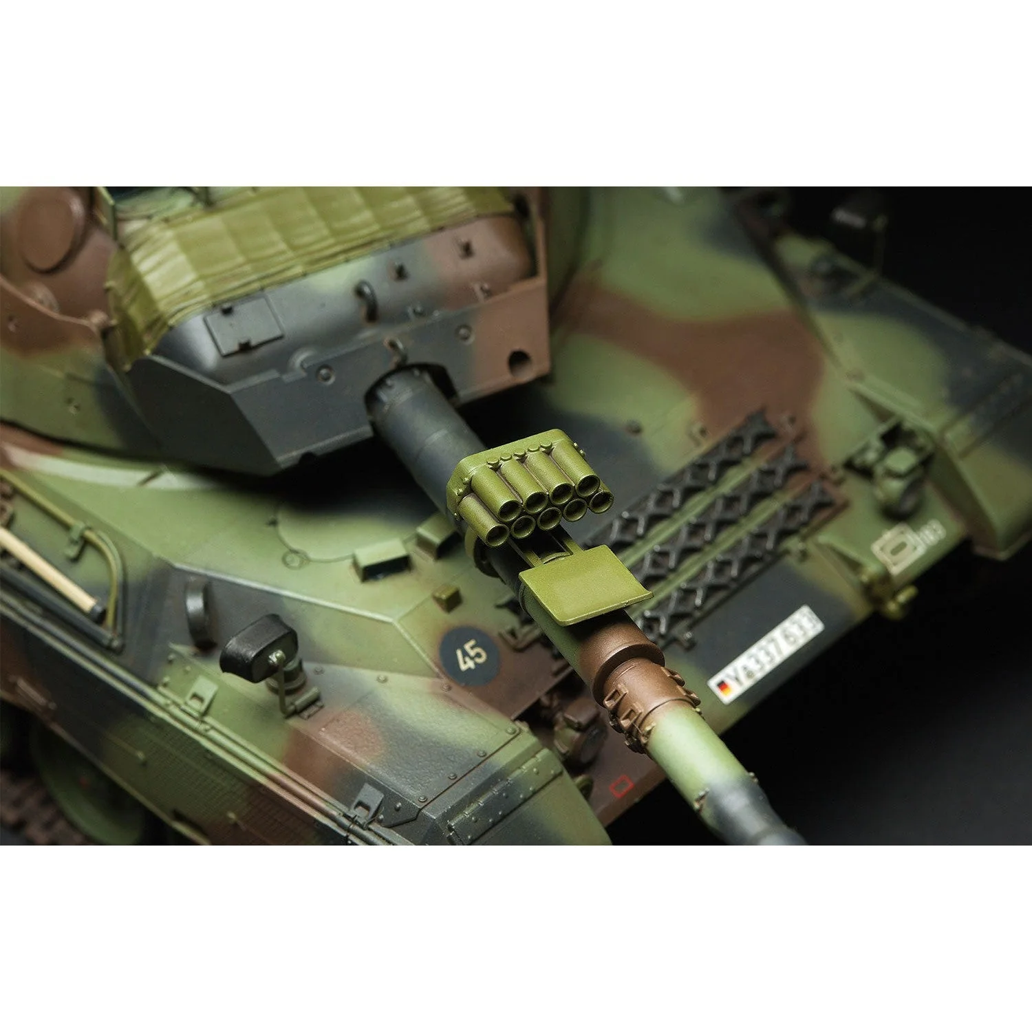Meng 1/35 German Main Battle Tank Leopard 1 A5 - Image 6