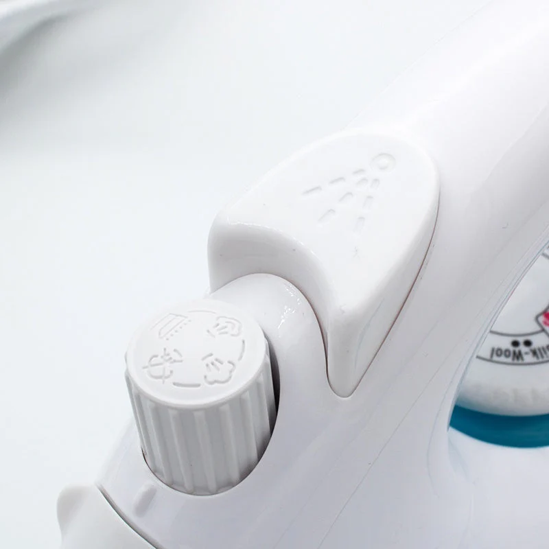 Nero 300 Express Steam/Dry Iron Non-Stick Variable Temperature - Image 4
