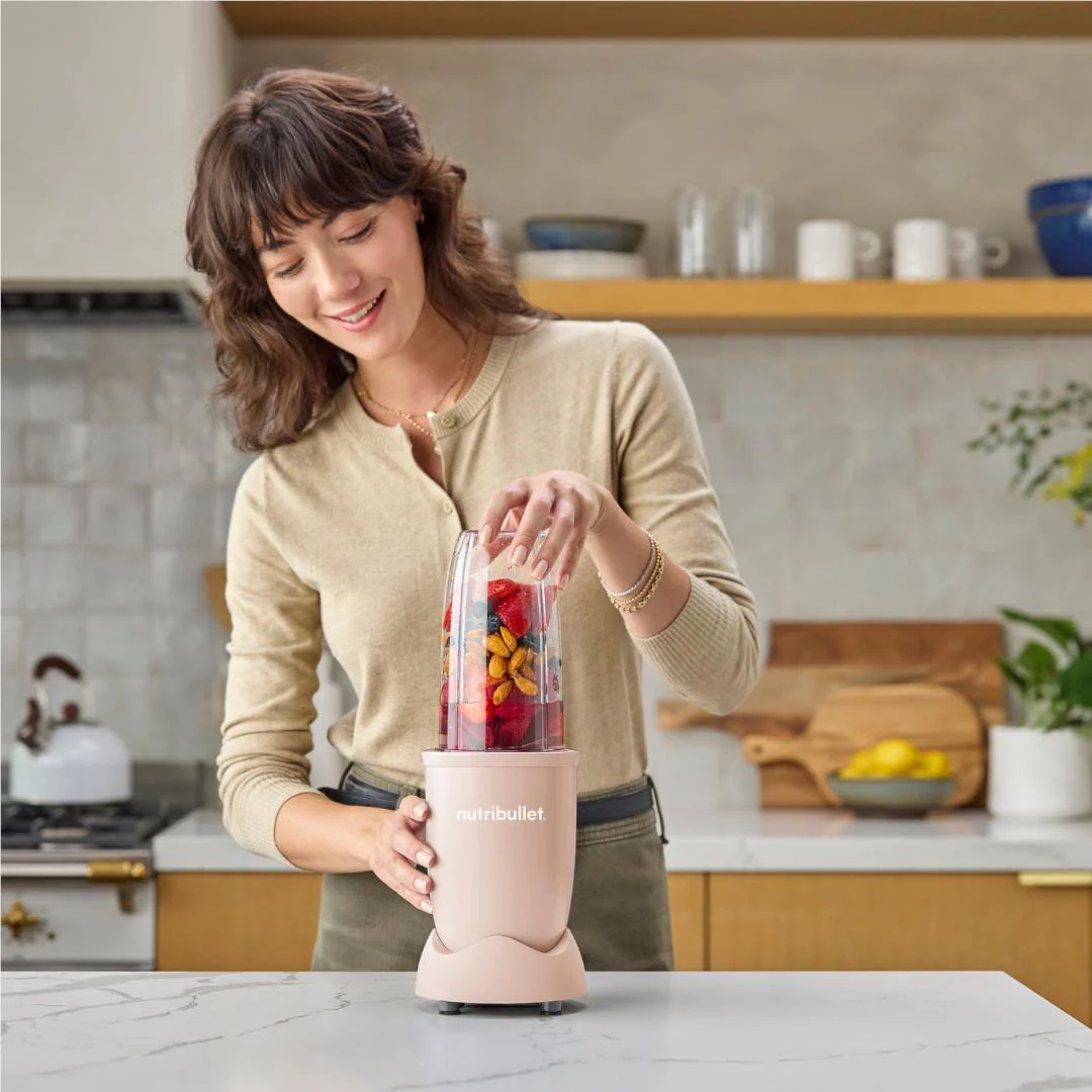 NutirBullet 900 Series Blender (Matte Blush) - Image 4