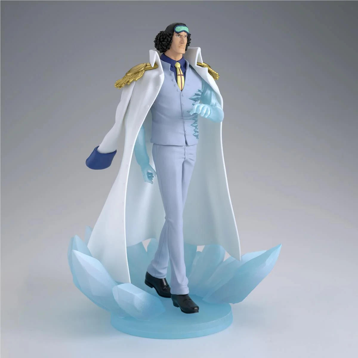 One Piece - The Shukko Logia - Kuzan Figure - Image 4