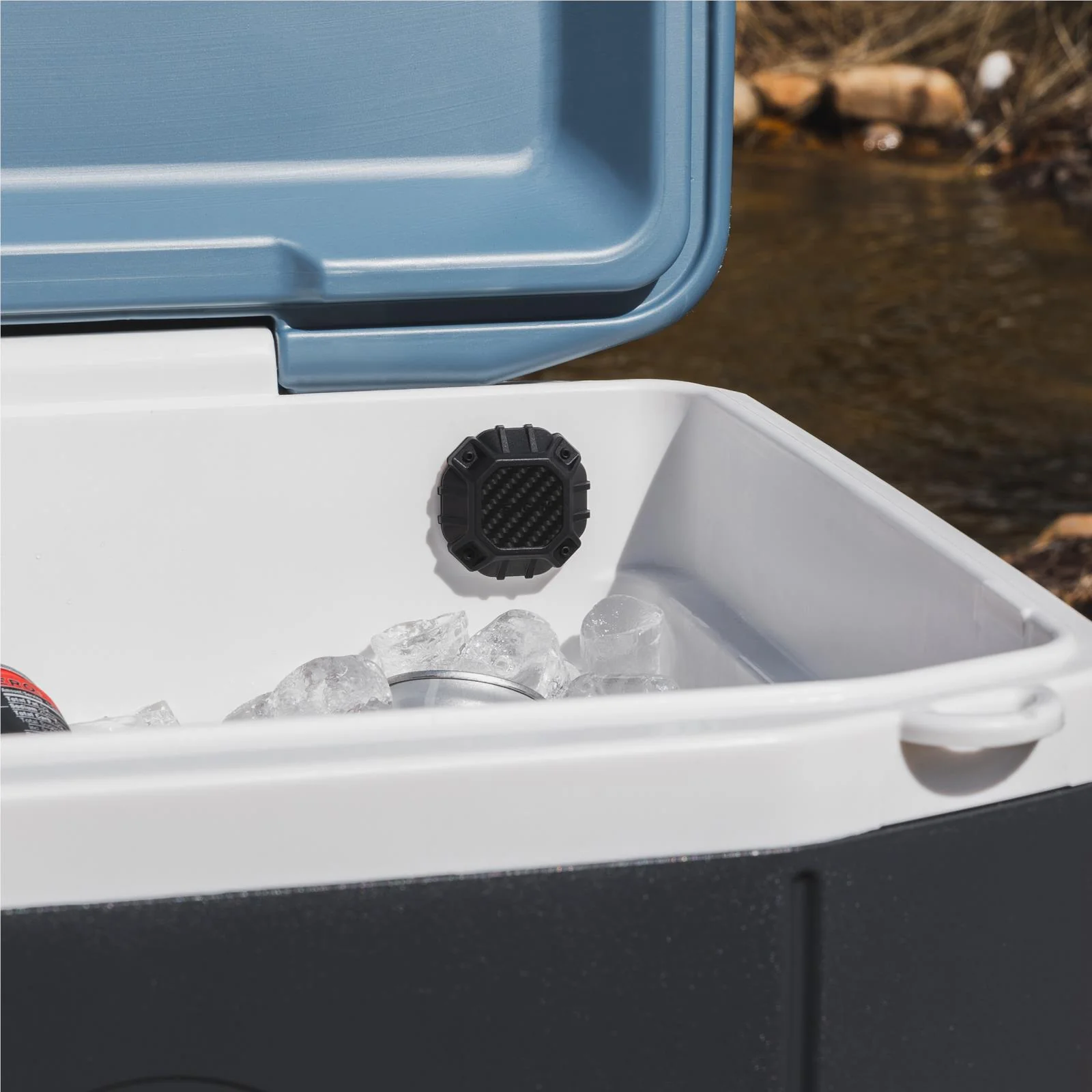 Pelic Marine Waterproof Stick-On AirTag Case (Black) - Image 8
