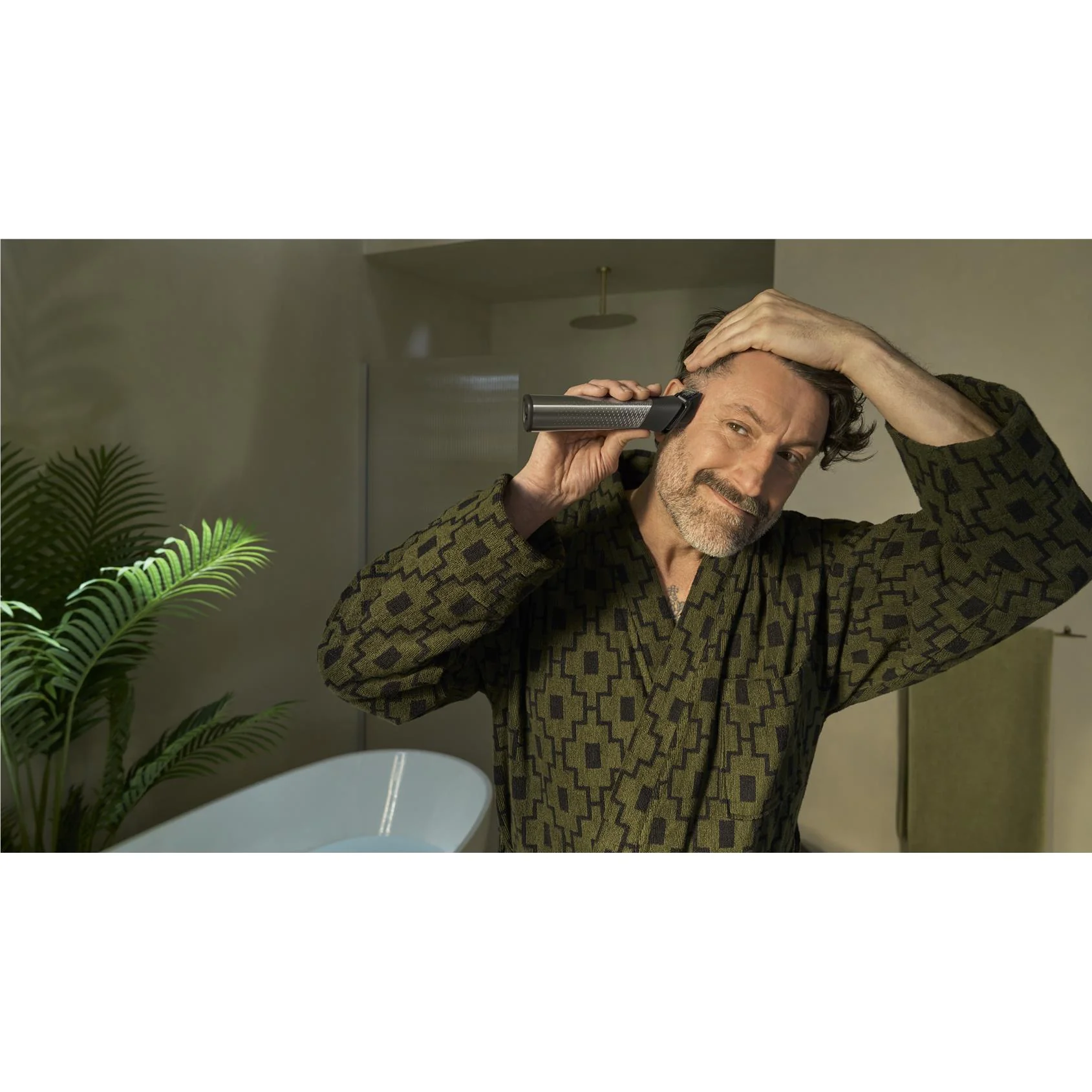 Philips All-in-One Series 9000 16-in-1 Multigroomer - Image 4