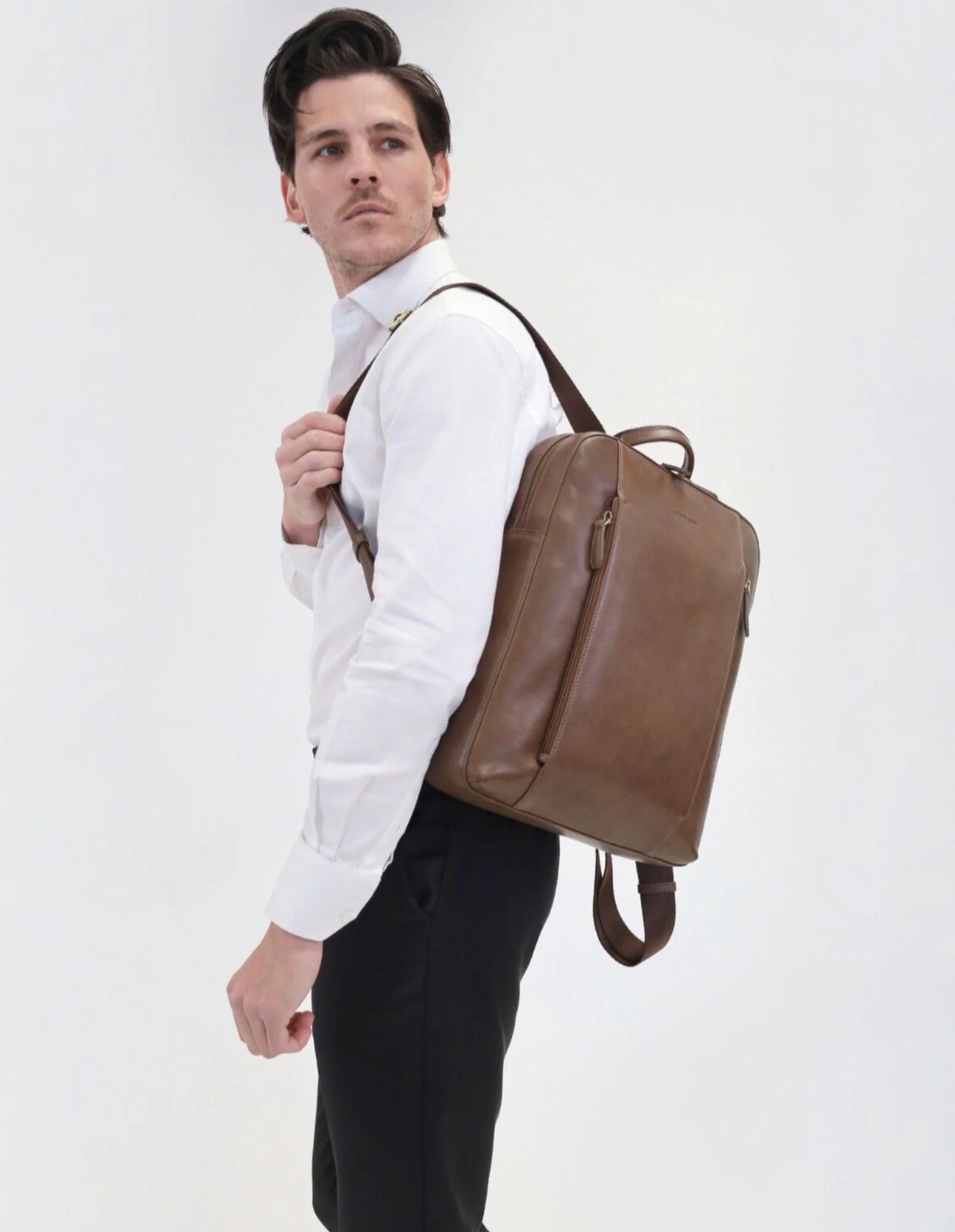 Pierre Cardin Men's Leather Functional Business/Laptop Backpack Bag 40cm Oak - Image 6