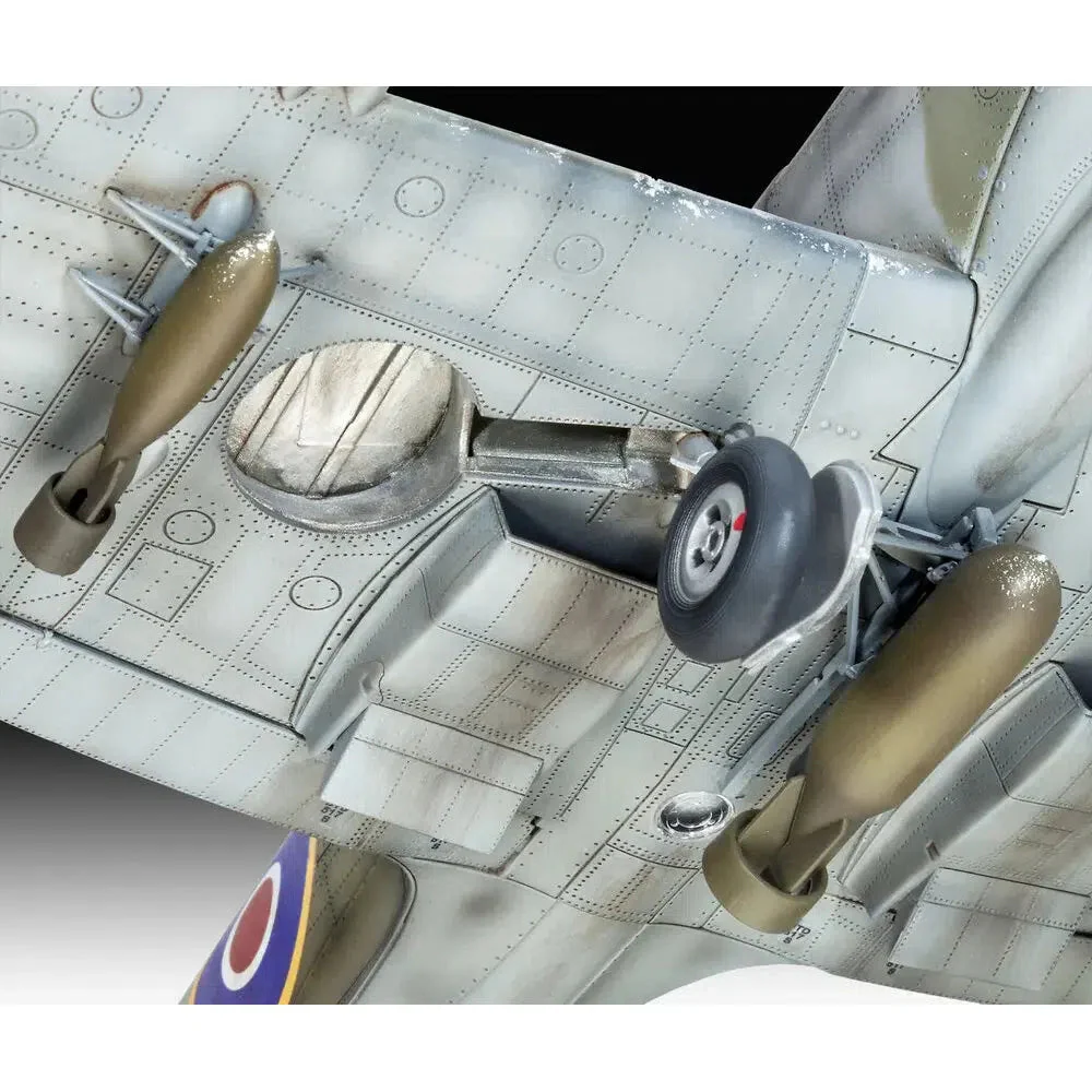 Revell 1/32 Supermarine Spitfire Mk.Ixc Model Set - Image 3