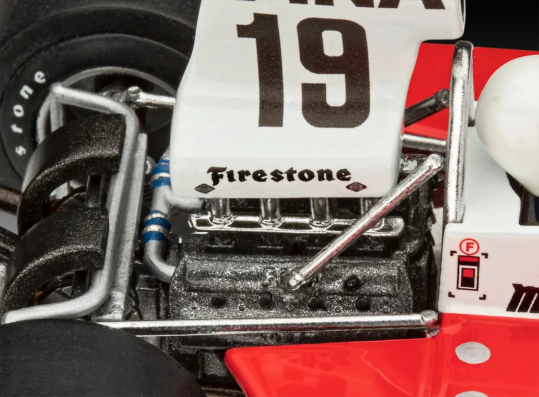 Revell 1/32 Surtees Ts 16/03 - Image 4
