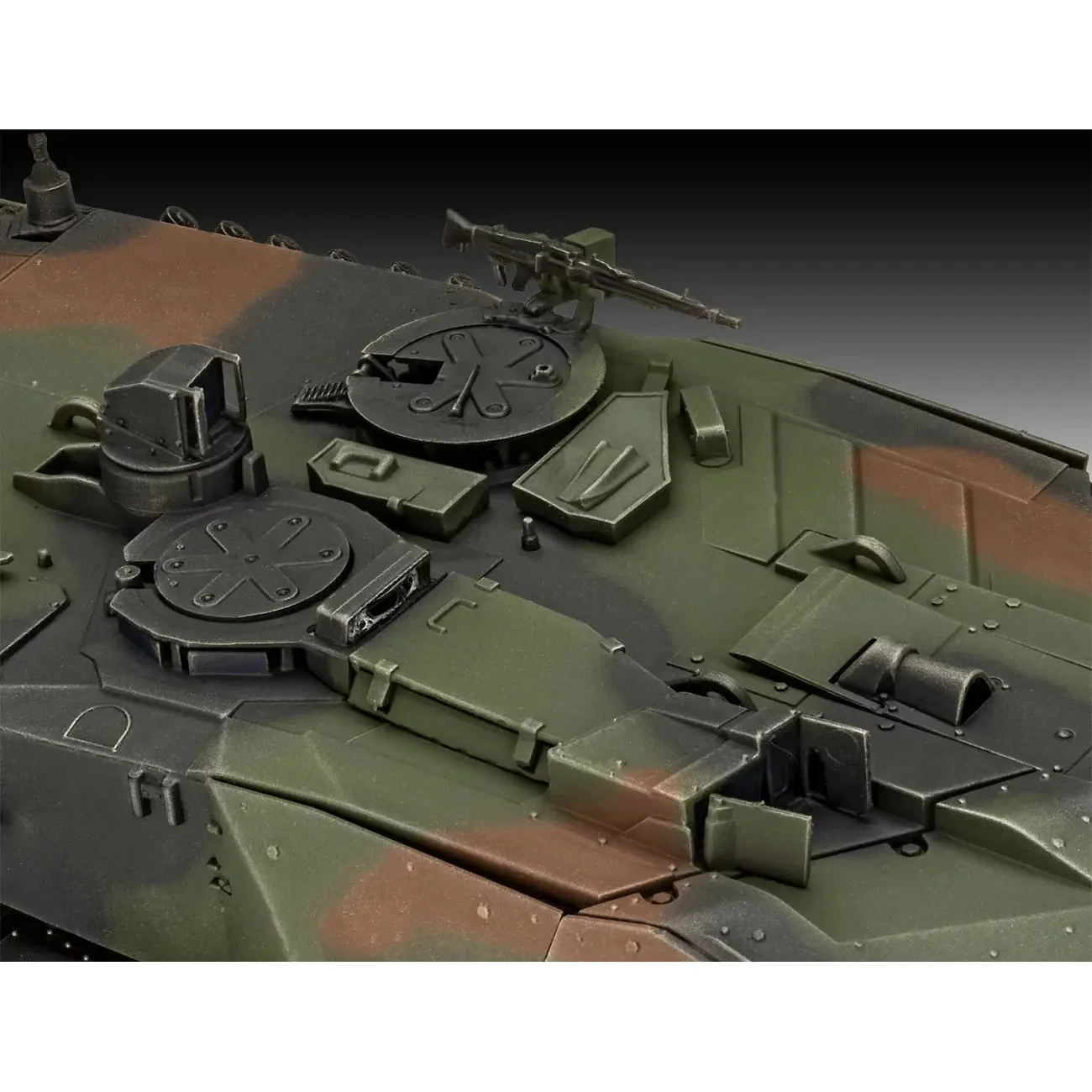 Revell 1/35 70 Years Bundeswehr - Leopard 2A6MA2 Exclusive Edition - Image 3