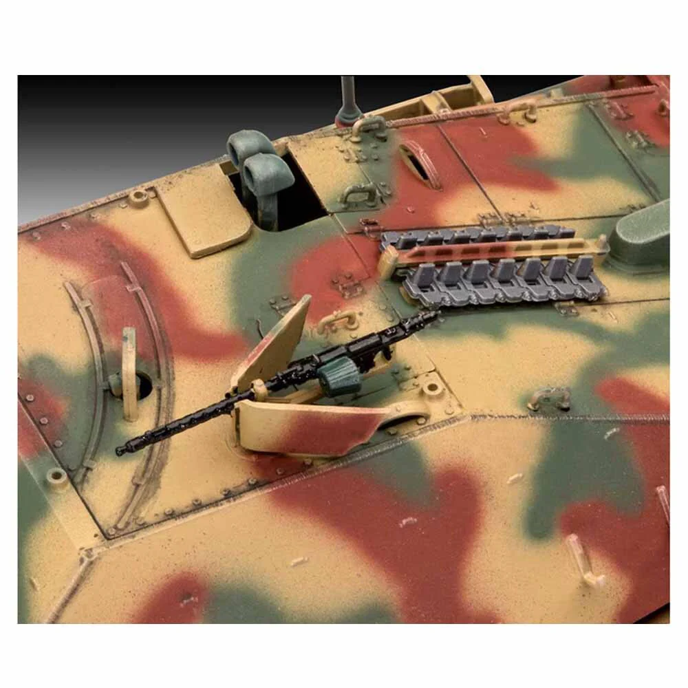 Revell 1/35 Hetzer Jagdpanzer 38t - Image 5