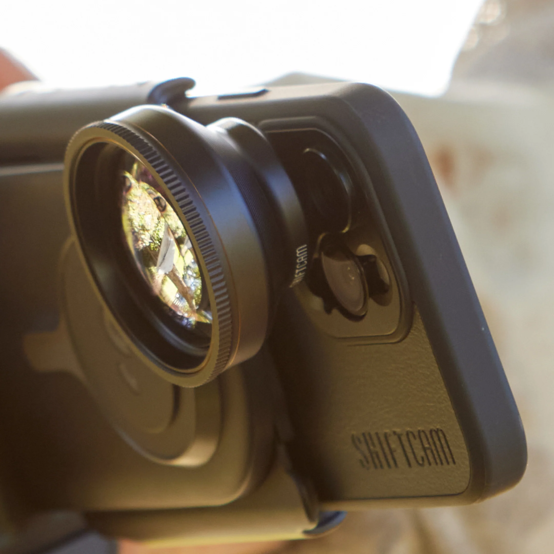 ShiftCam LensUltra 75mm Long Range Macro - Image 5