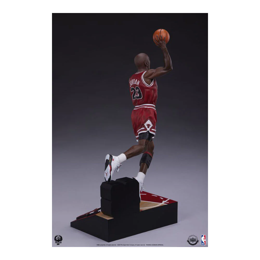 Shock Collectibles NBA 26" x8.5" Michael Jordan 1:4 Scale Statue - Image 5