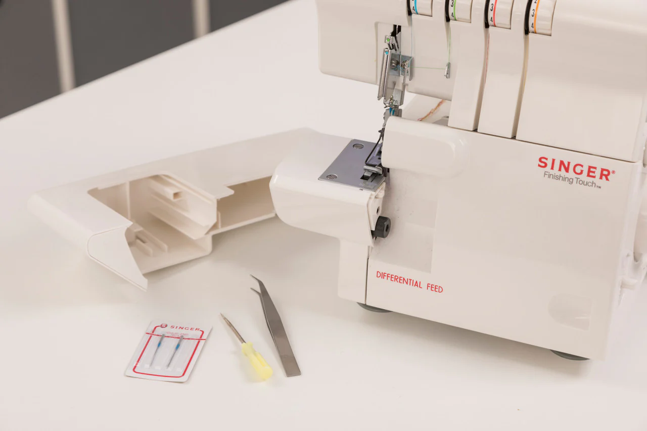 SINGER 14SH654 Overlocker - Image 5