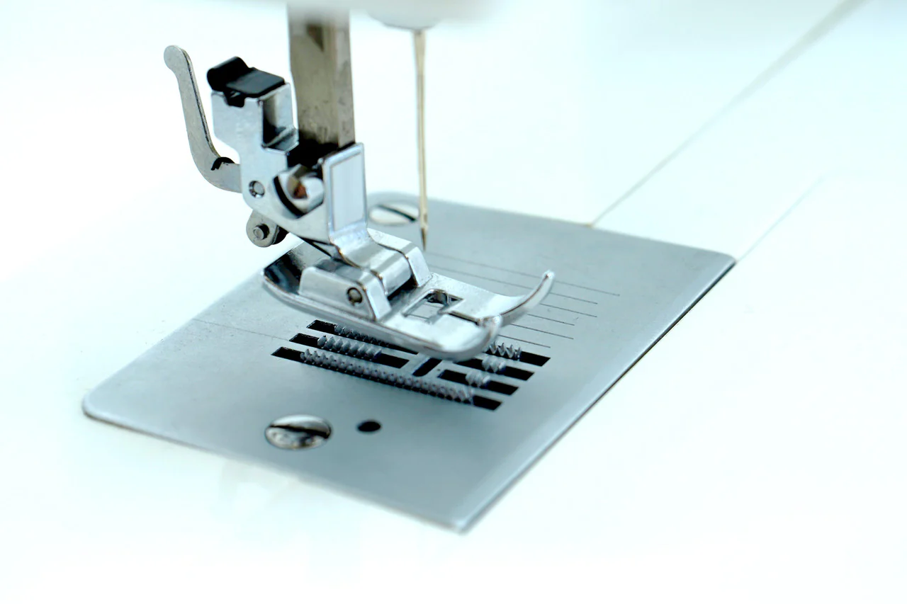 SINGER Promise 1408 Sewing Machine - Image 4