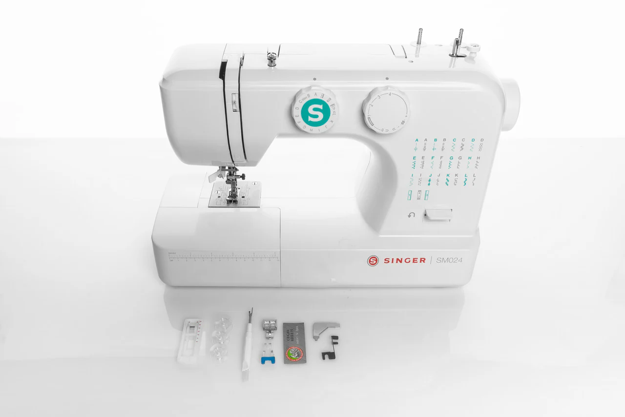 SINGER SM024 - TQ Sewing Machine - Image 3