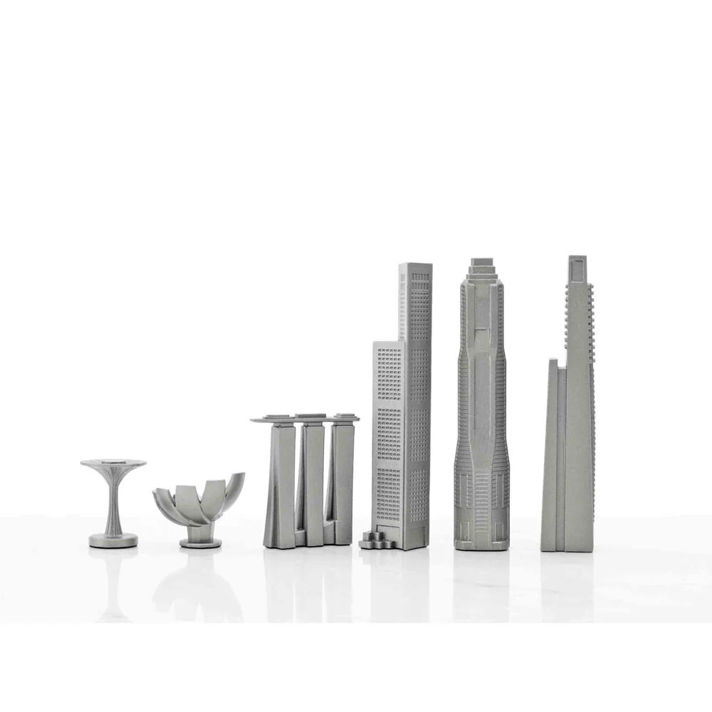 Skyline Chess 33pc Set Singapore Map Edition with Wooden Board (Black/Grey) - Image 4