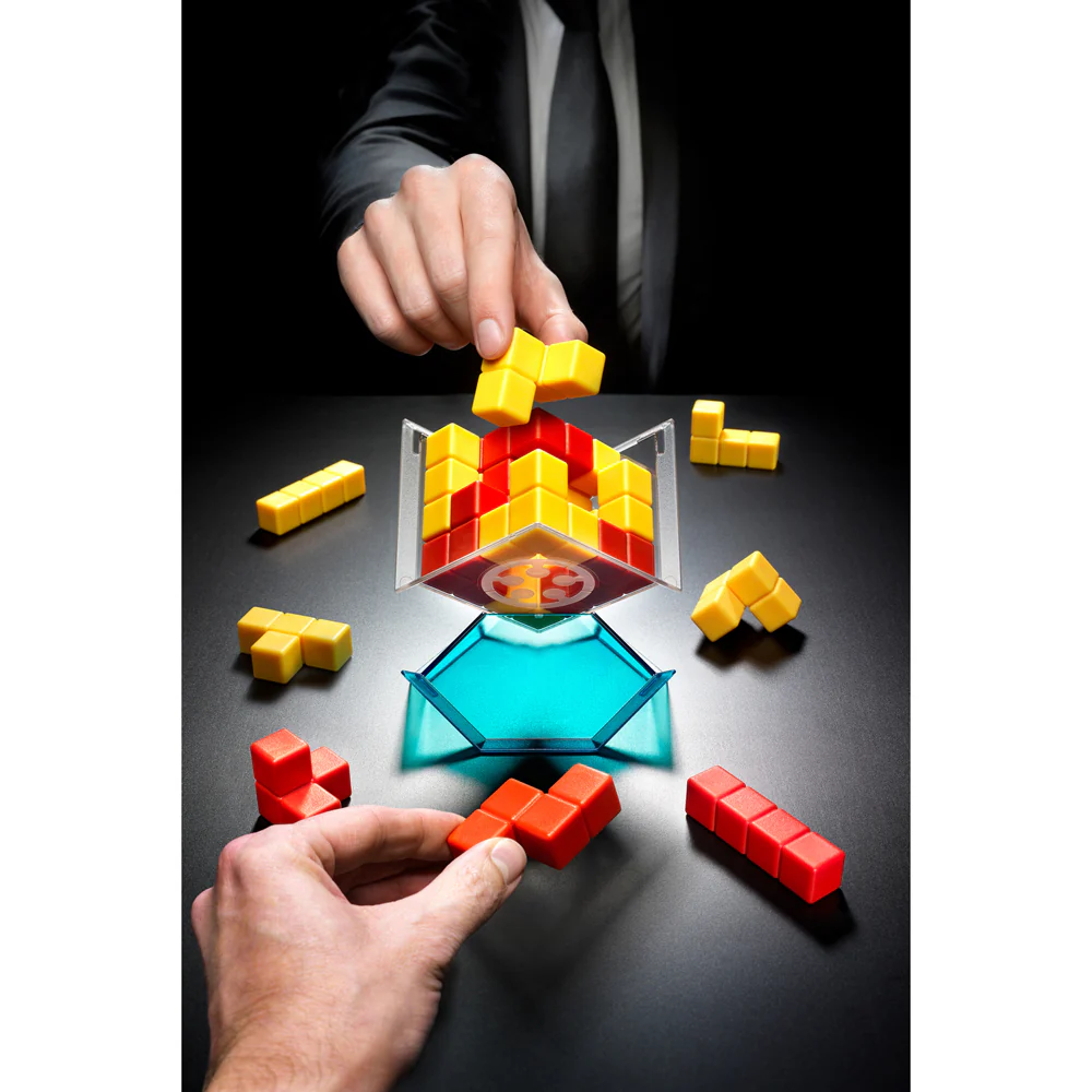 Smart Games 3D Cube Duel 2 Player Puzzle Game - Image 2