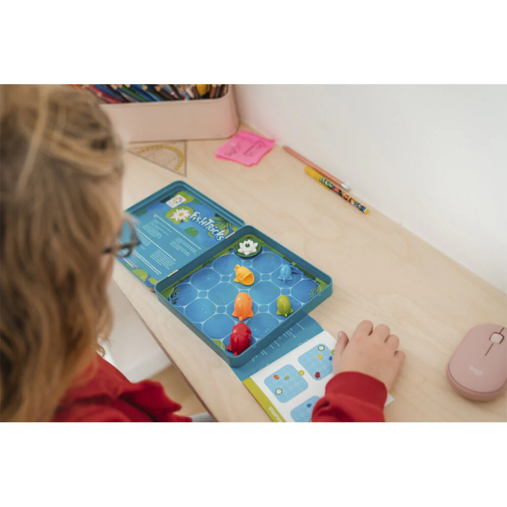 Smart Games Fish Tricks Logic Puzzle Game - Image 4