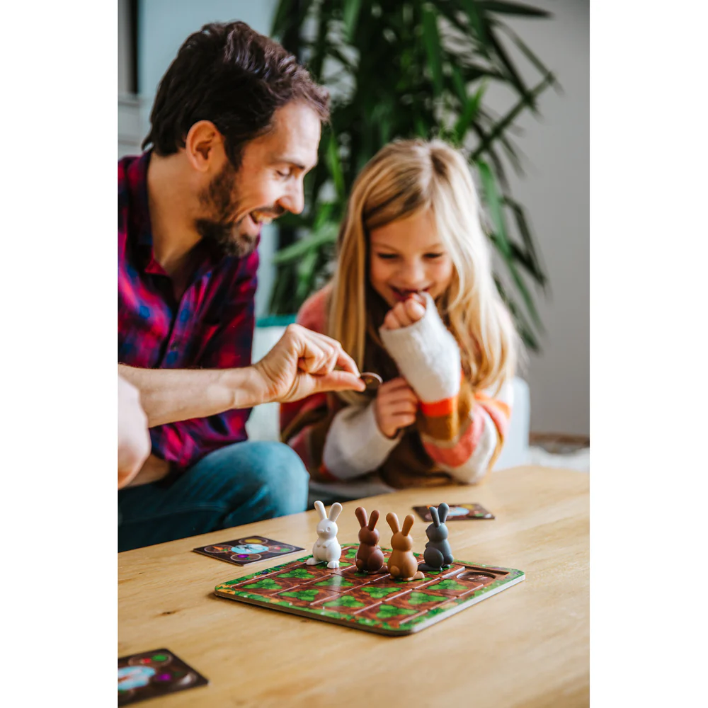 Smart Games Grabbit 2-4 Players Memory Board Game - Image 4