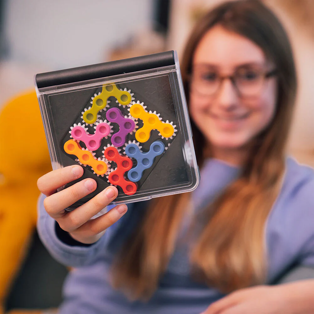 Smart Games IQ Gears Logic Puzzle Game - Image 4
