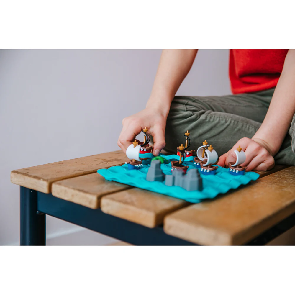 Smart Games Pirates Crossfire Pretend Toy Puzzle Game - Image 4