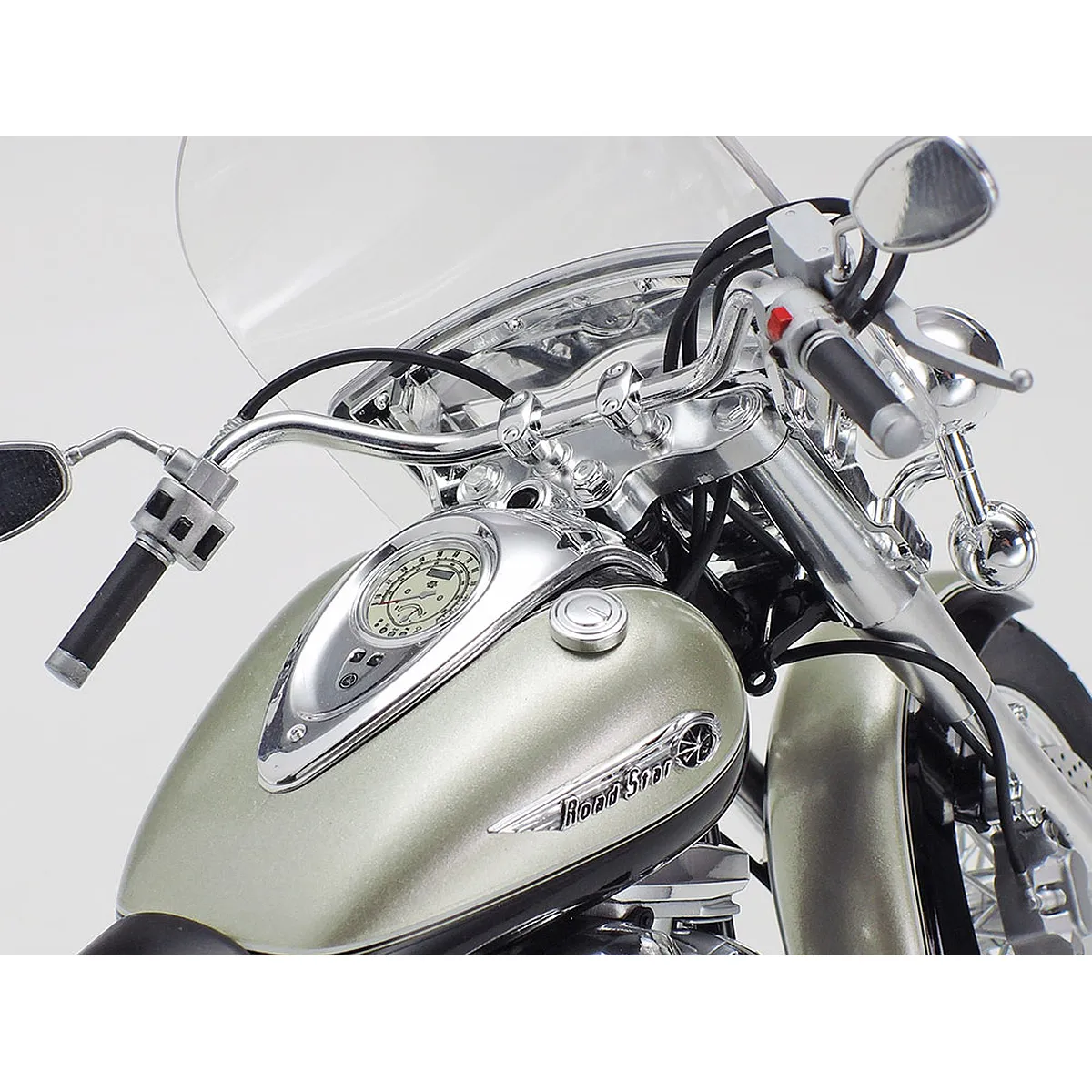 Tamiya 1/12 Yamaha XV1600 Road Star Customer Motorcycle Scaled Plastic Model Kit - Image 8