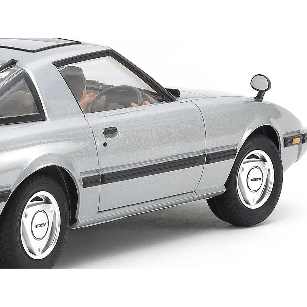Tamiya 1/24 Mazda Savanna RX-7 - Image 3