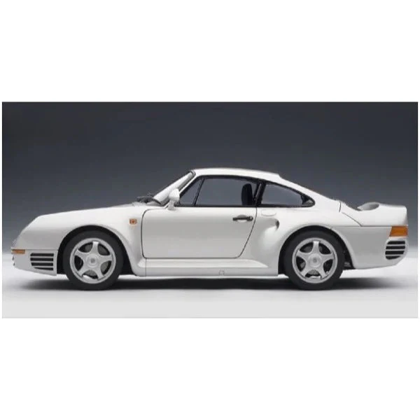 Tamiya 1/24 Porsche 959 Twin Turbo Scaled Plastic Model Kit - Image 3