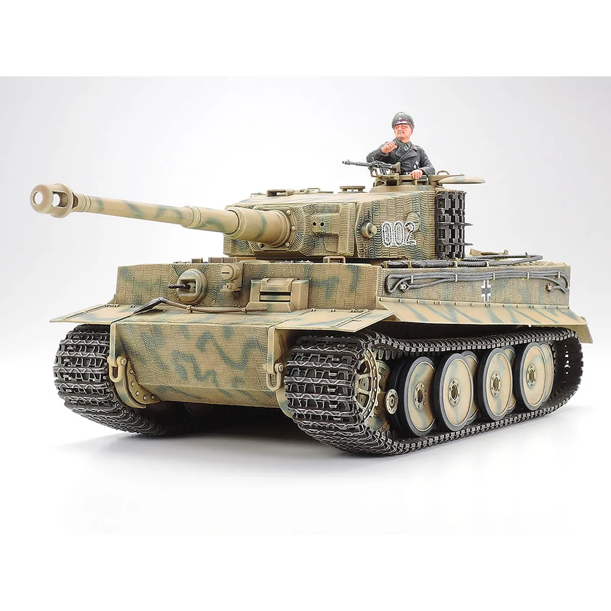 Tamiya 1/35 German Panzerkampfwagen Tiger I (Sd.Kfz.181) Tank Scaled Plastic Model Kit - Image 2