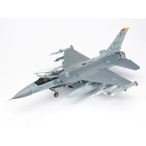 Tamiya 1/48 F16CJ Fighting Falcon - Image 2