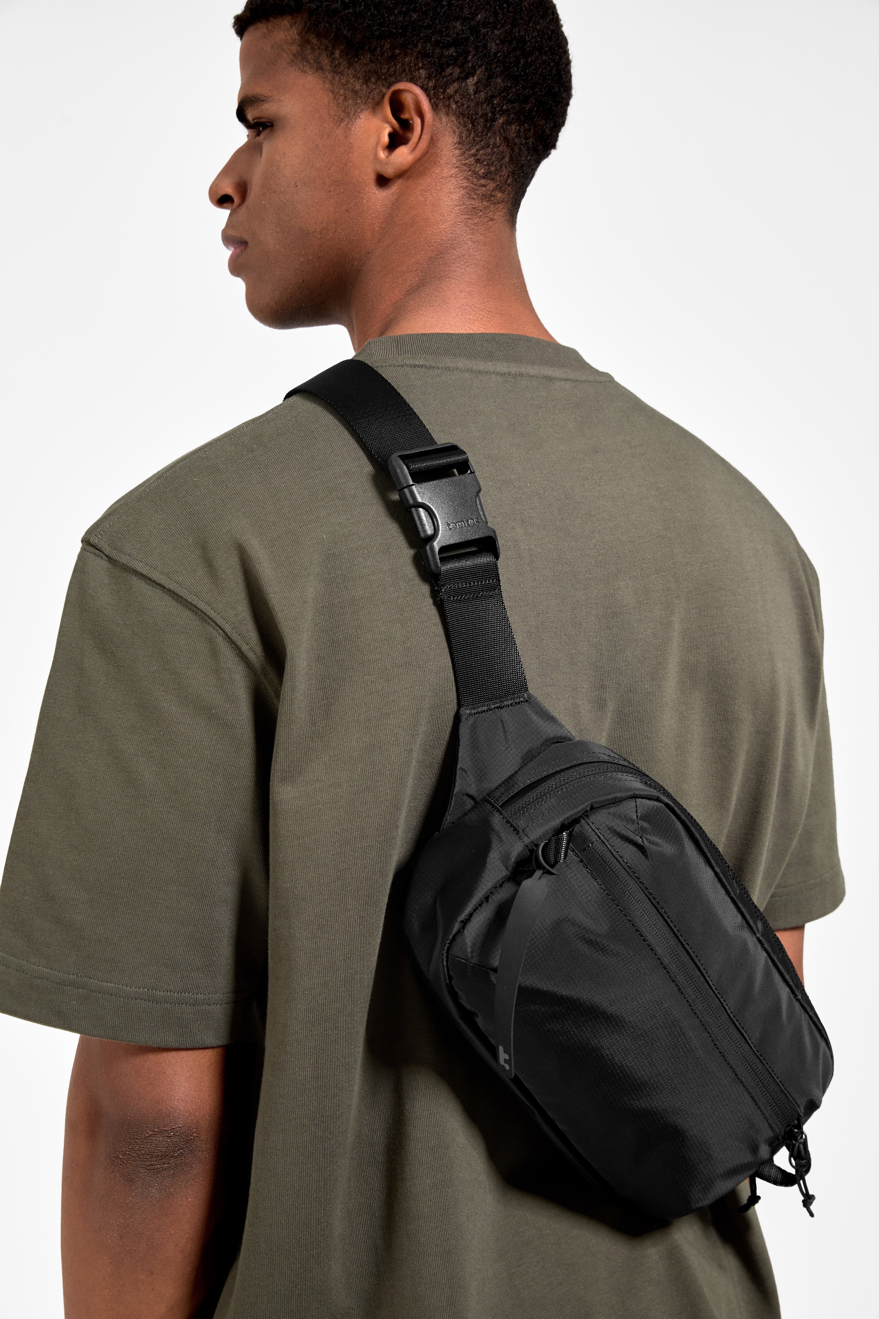 Tomtoc Aviator Chest Bag 3.5L (Black) - Image 4
