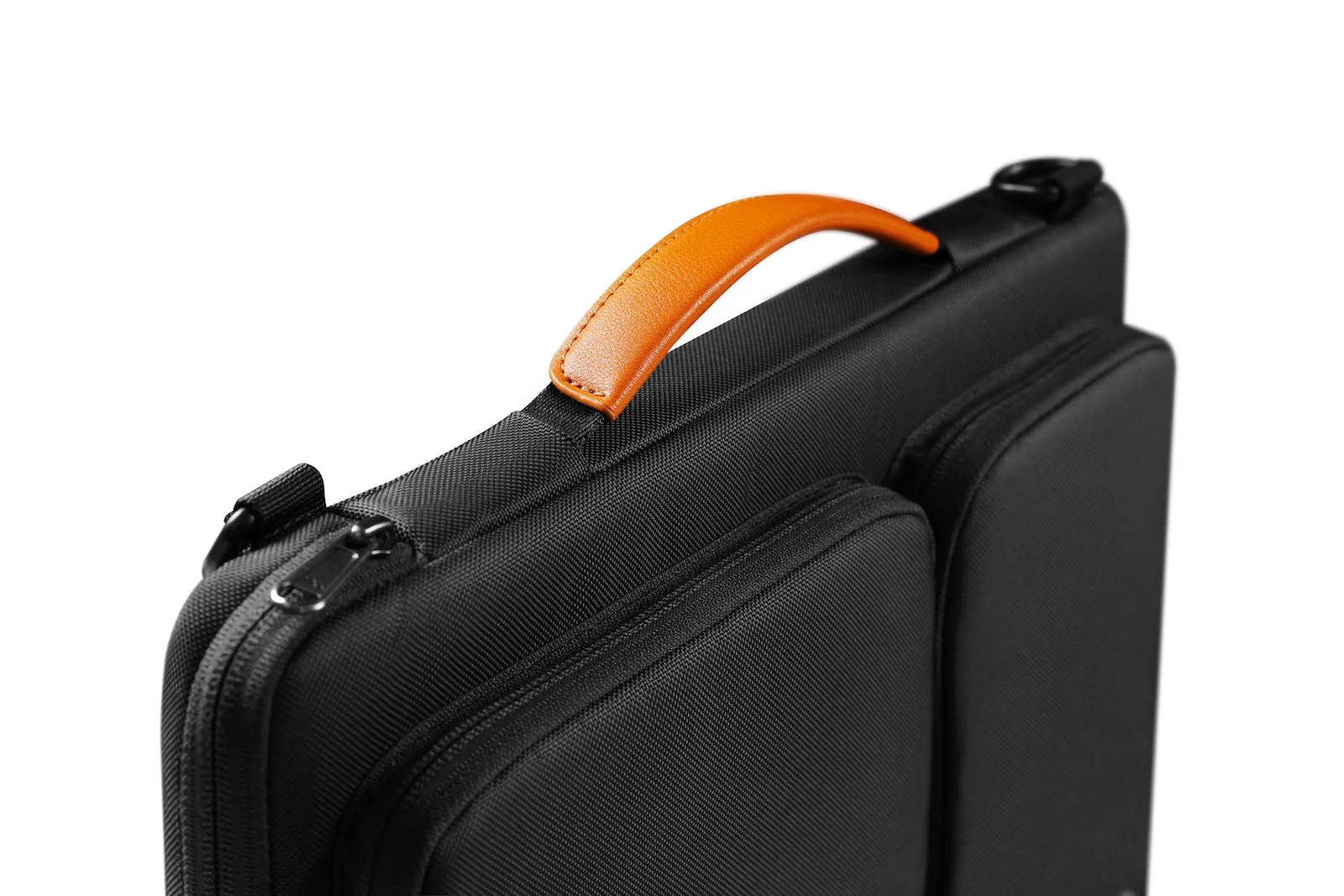 tomtoc Defender 16" A42 Laptop Shoulder Bag (Black) - Image 8