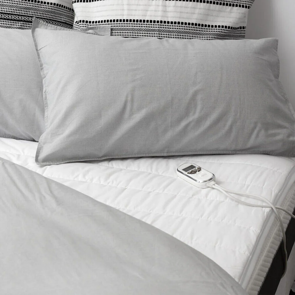 Tontine King Luxuriously Warm 2in1 Heated Topper  (White) - Image 4