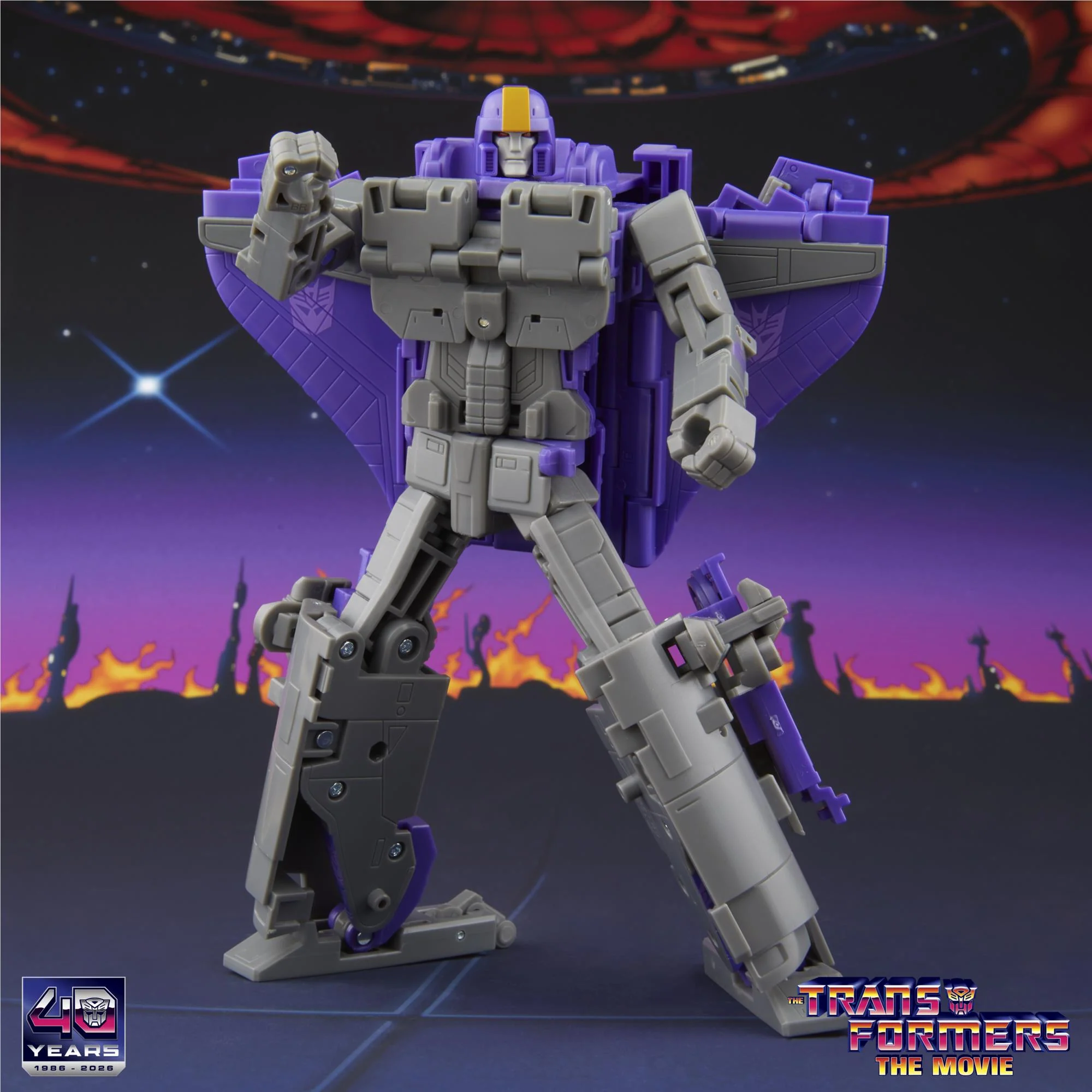 Transformers - Studio Series: Transformers: The Movie - Astrotrain Figure - Image 5
