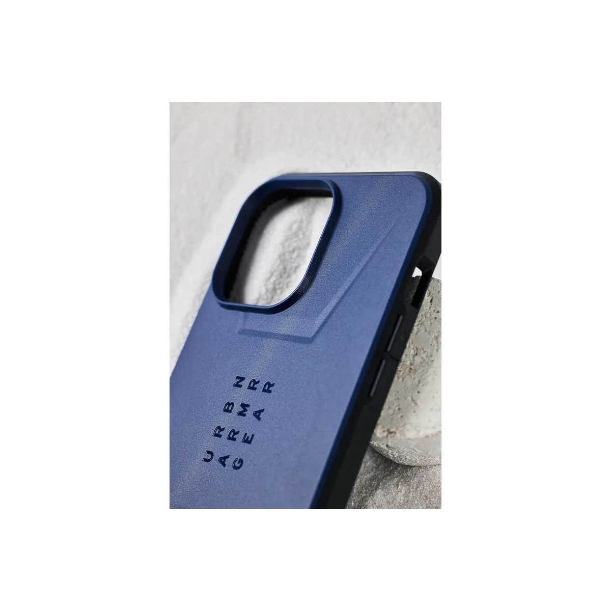 UAG Civilian Series MagSafe Phone Case for iPhone 15 (Olive Drab) - Image 8