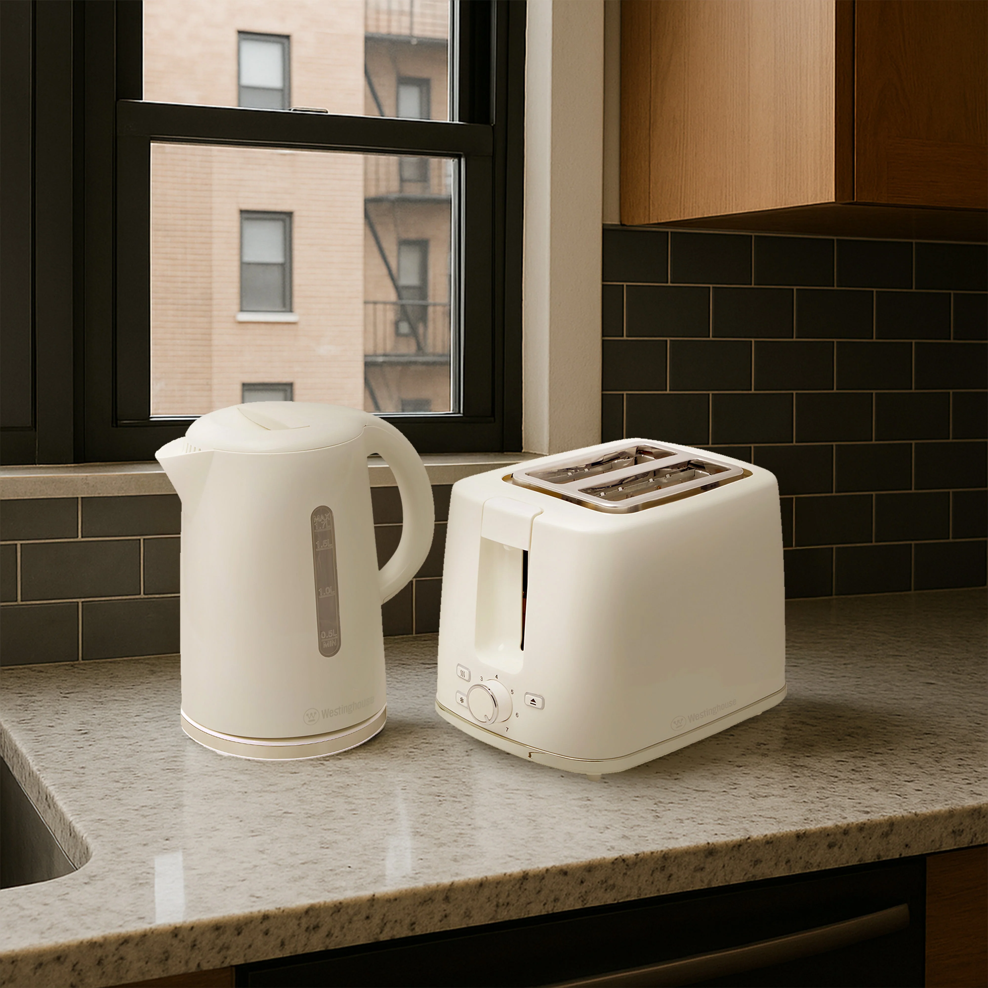 Westinghouse WHTS2S12K 2-Slice Toaster with Chrome Trim (White) - Image 5