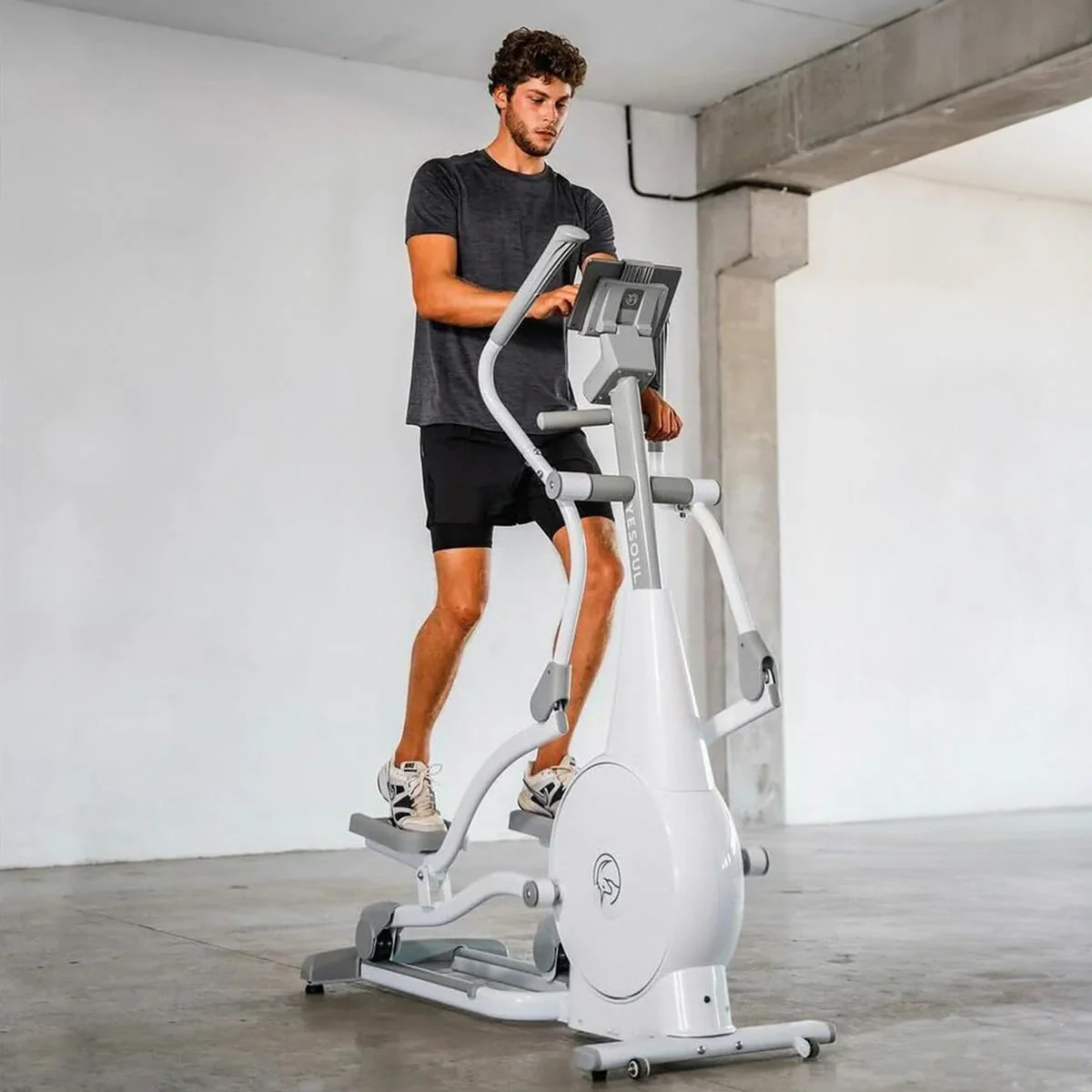 Yesoul E30S Elliptical Cross Trainer - Image 2